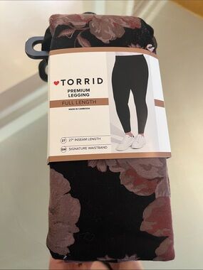 torrid Black Leggings with Mauve Floral Print